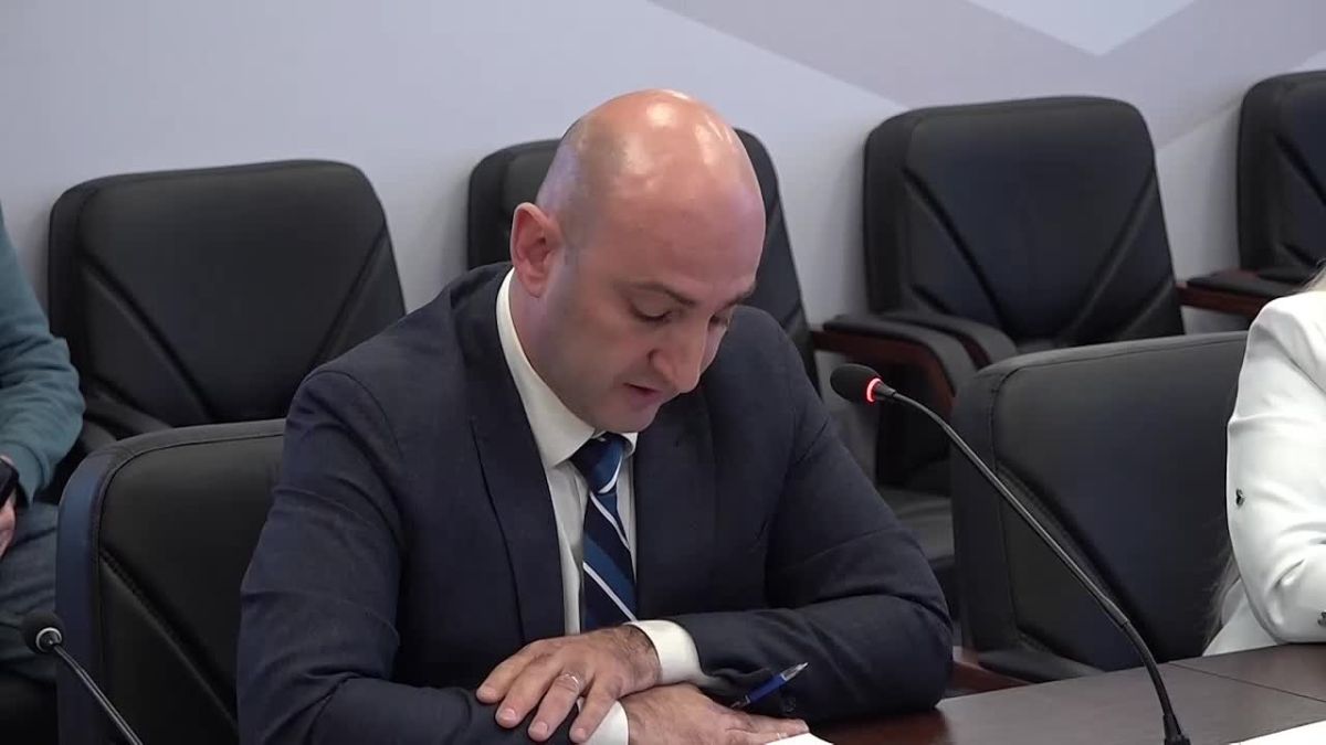 Гурген Малхасян: На оперативном совещании доложил Главе Донецкой Народной Республики Денису Пушилину о ключевых достижениях и планах в промышленной сфере