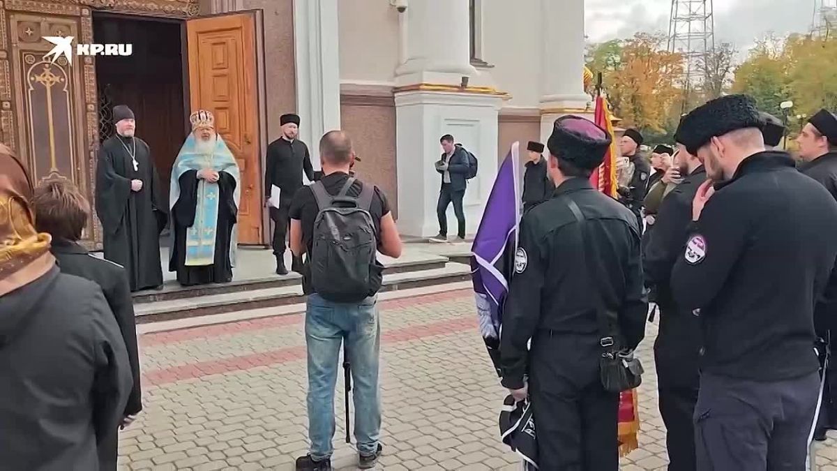 Стержень русского духа: В Донецке состоялась традиционная церемония верстания в казаки