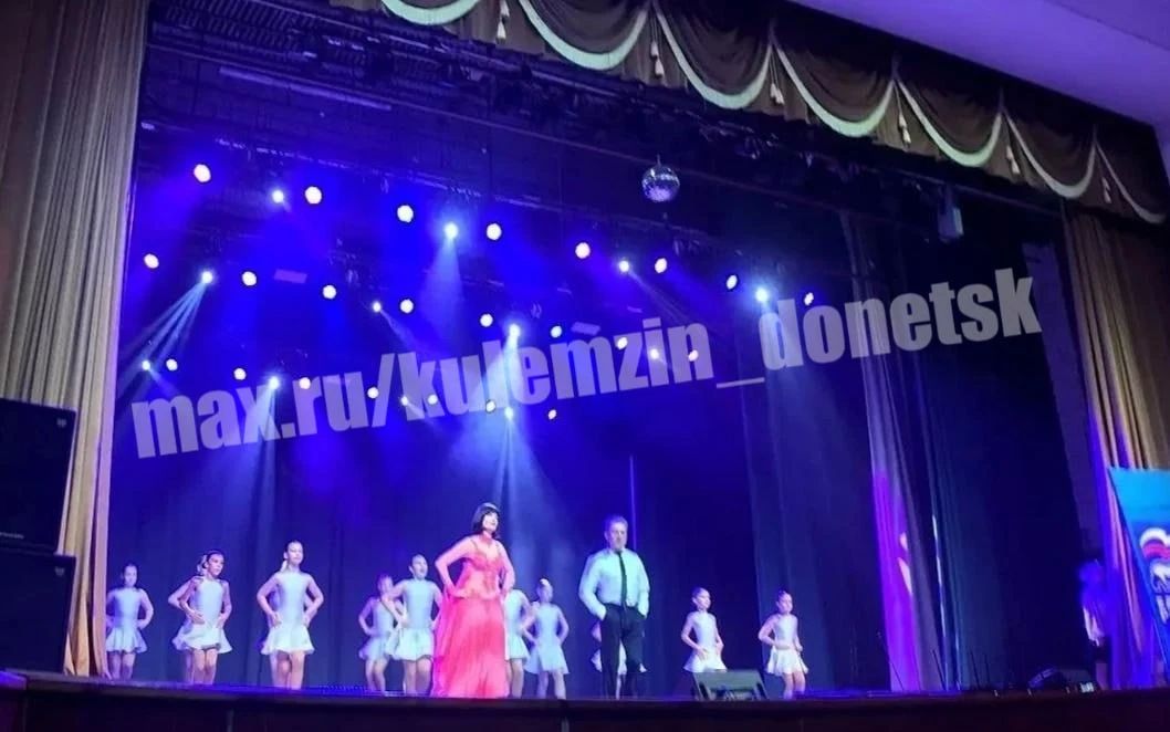 Во Дворце культуры «Заперевальный» прошёл концерт, посвящённый Дню отца в России «Гармония музыки и сердец»