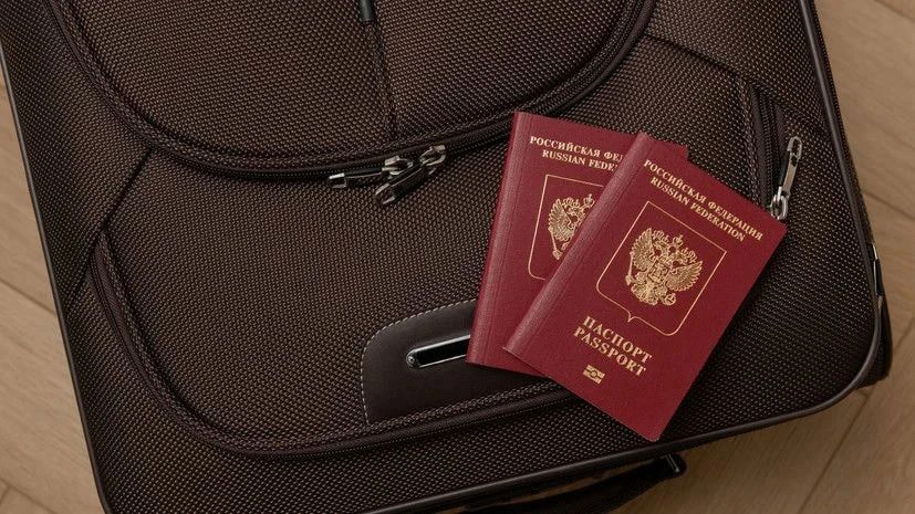 С 1 января 2027 года в России прекратят вписывать детей в загранпаспорта старого образца