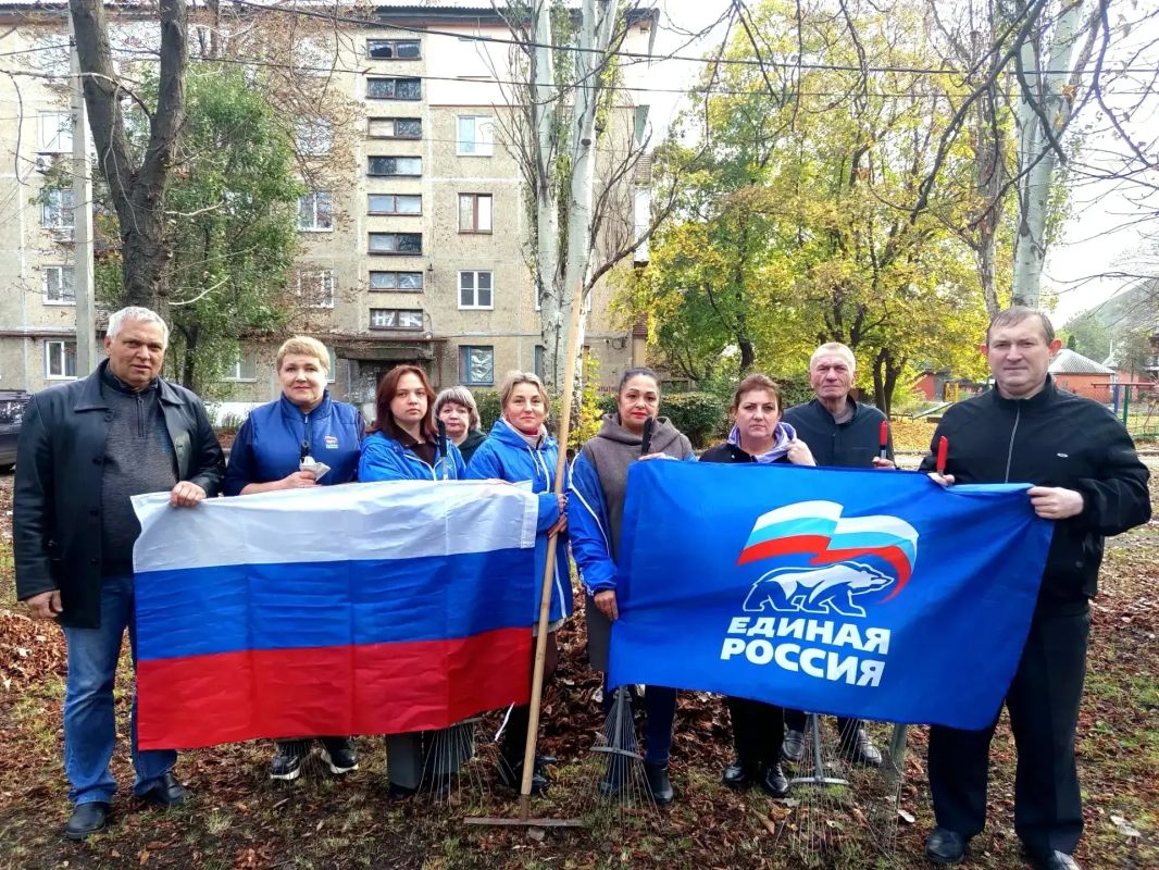 Наталья Бегуненко: Сегодня, 22 октября, в рамках проекта "Городская среда" партии "Единая Россия" сотрудники Управы Петровского внутригородского района администрации городского округа Донецк присоединились к экологической...