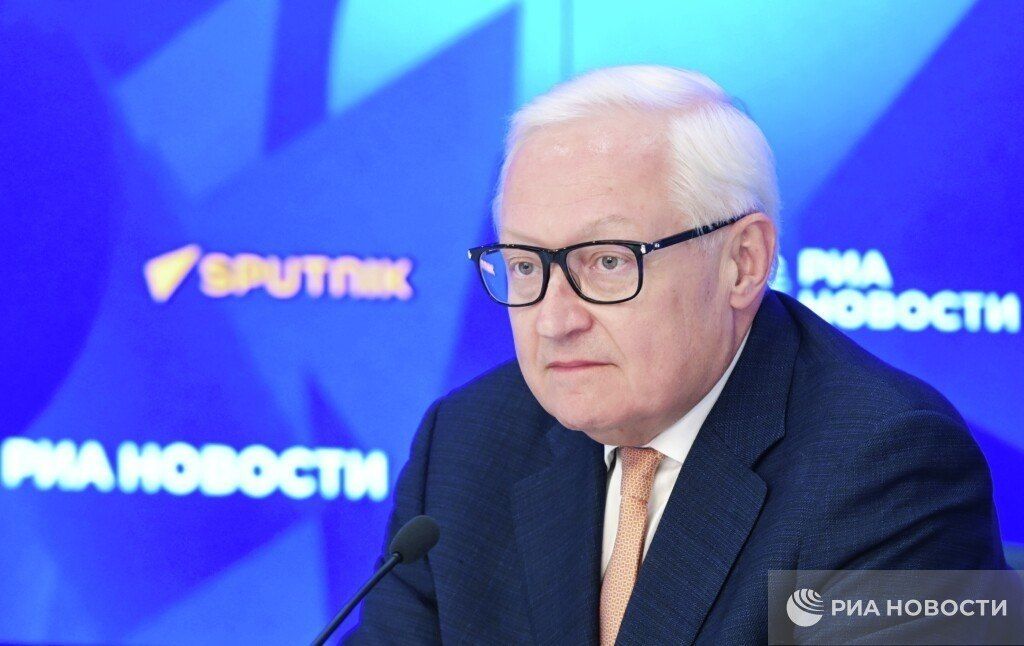 Россия изучает документы, привезённые Уиткоффом на переговоры, и ждёт от США внимания к своим предложениям, заявил замглавы МИД Сергей Рябков