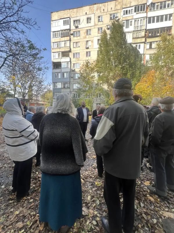 В рамках проекта «Управдом» заместитель руководителя Управы Александр Поддубный встретился с жителями района