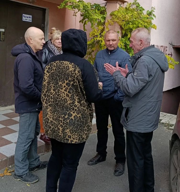 По поручению Главы ДНР Дениса Пушилина в Петровском районе продолжаются встречи с населением
